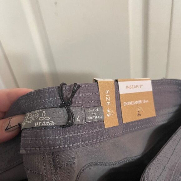 PrAna Womens NWT Gravel Camo Gray Mid Lightweight Stretch Olivia Shorts Sz 4 - Picture 3 of 10